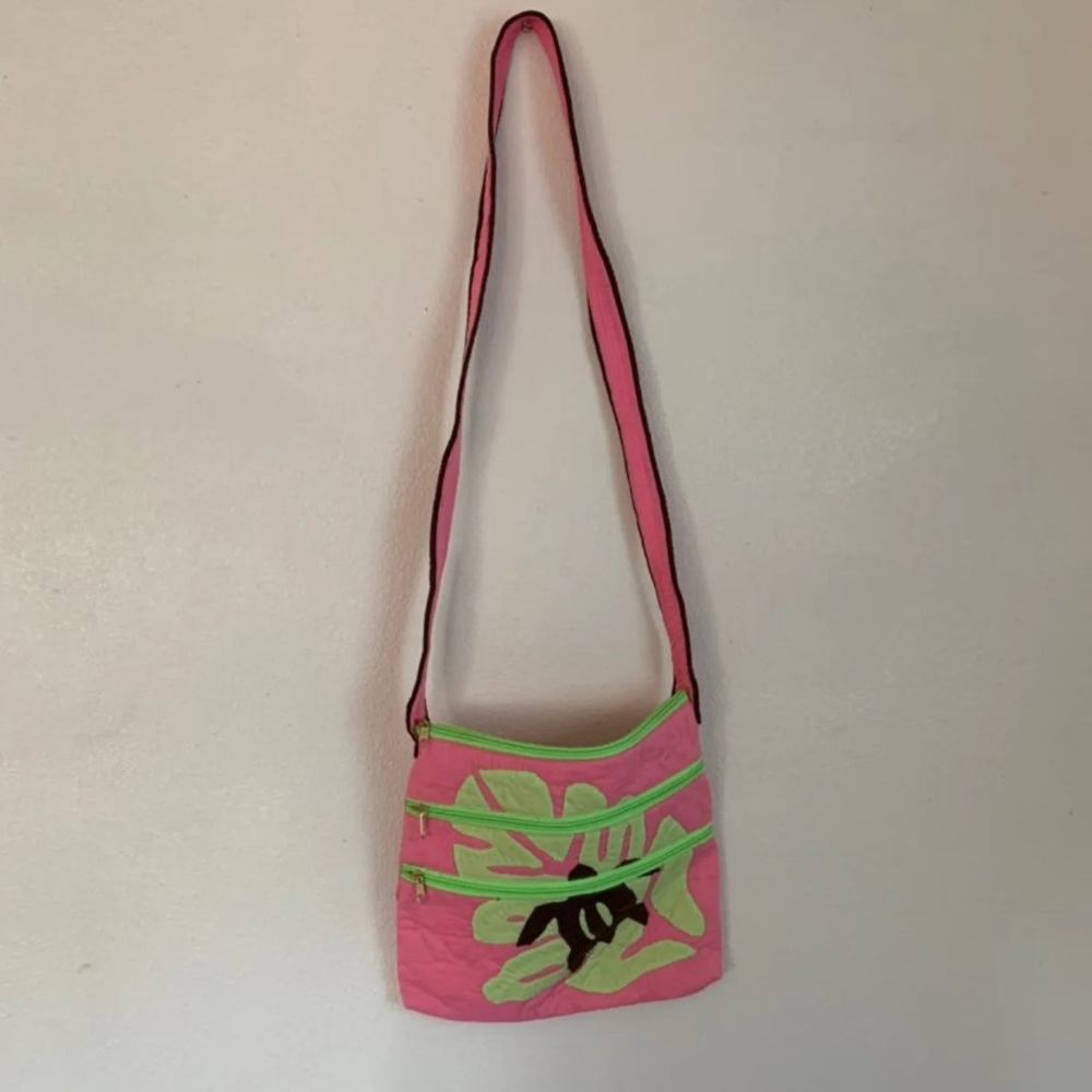 Hawaiian quilt messenger bag